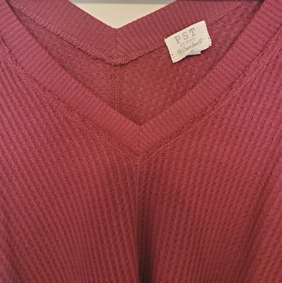Burgundy PST Waffel Knit Wide V-Neck Longsleeve XS - Picture 3 of 3